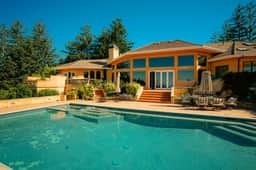 Private 3BR Estate Wing | Ocean Views & 90 Acres - Image 3